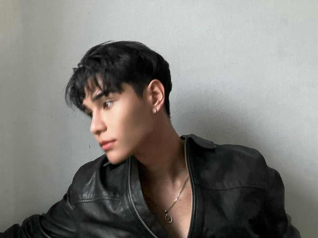 Jeff Satur breaks silence over dating rumours